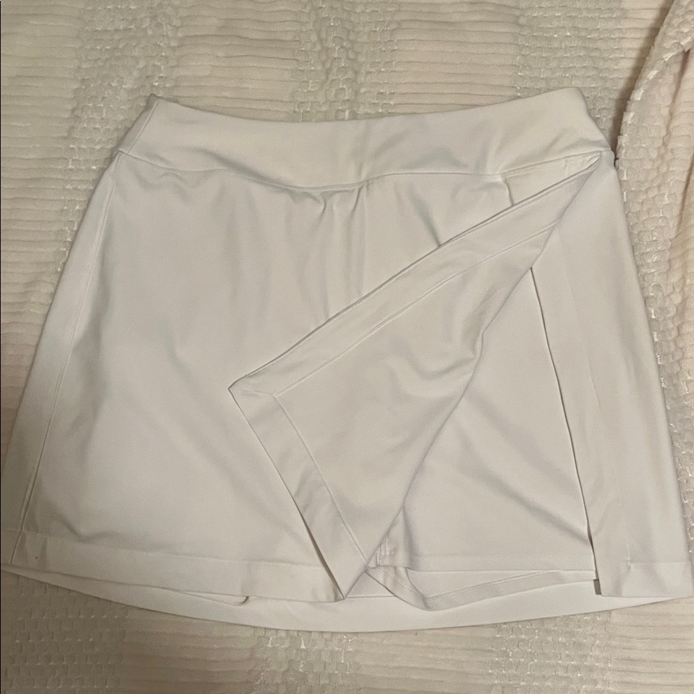 Women's White Outdoor Voices Skort (Med)